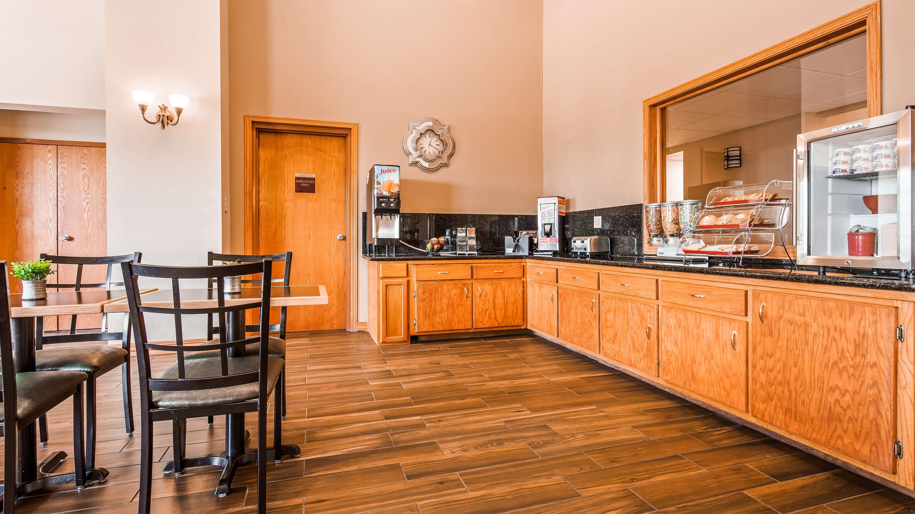 Best Western Locust Grove Inn & Suites Exterior foto